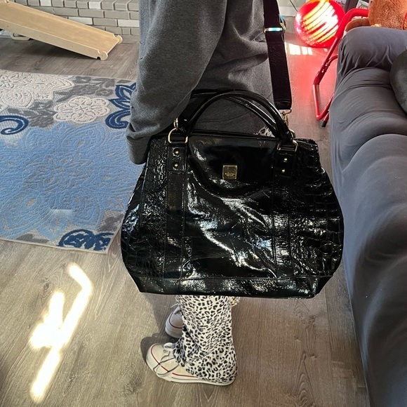 Simply Vera Vera Wang Handbags - Simply Vera Wang bag